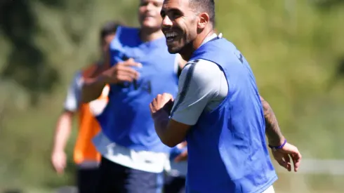 La gente eligió dónde debe jugar Tevez