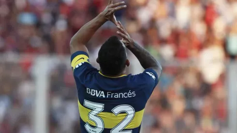 ¿Juega Tevez el domingo?