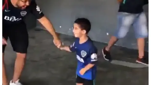 Inolvidable: llevó a su hijo por primera vez a La Bombonera y esta fue la reacción