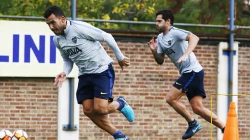 Gago y Tevez, a la par