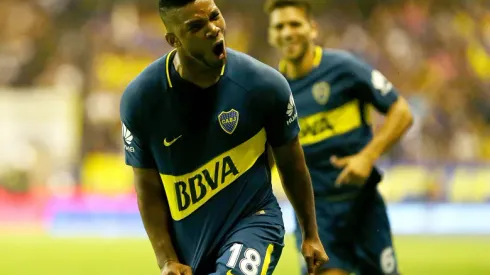 Dos estrellas del fútbol apoyan a Fabra