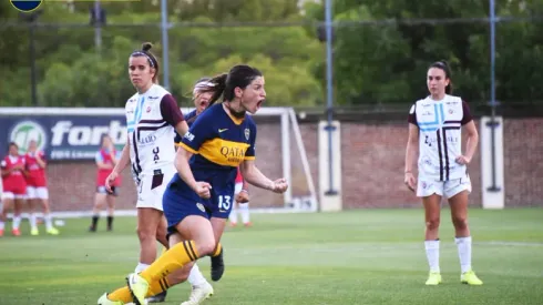 Mantienen el invicto y la cima