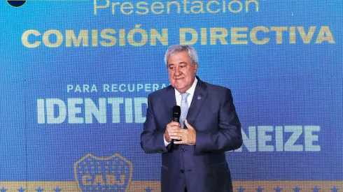 Con una crítica a Angelici, Ameal asumió su nuevo cargo