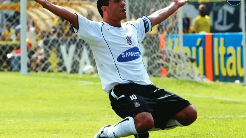 Un candidato a presidente del Corinthians cuestionó el rumor de Tevez al Timao
