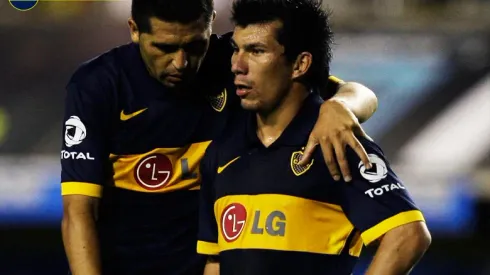 Medel recibió un gran regalo de Riquelme