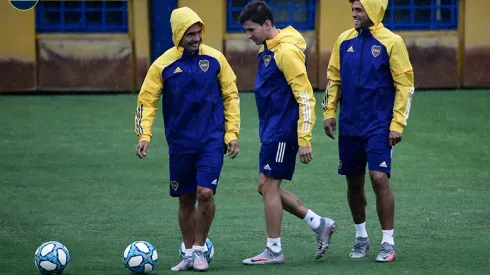 Juega Boca: formaciones, horario y TV vs. Racing