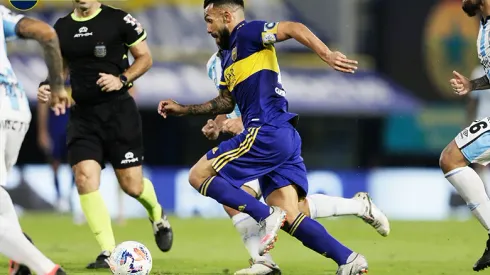 Tevez se postula para jugar en La Paz
