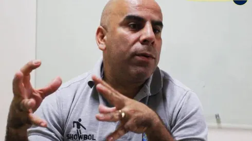 “Quisiera tenerlos a los dos”: Serna habló sobre el interés de Boca por Roger Martínez y Borja