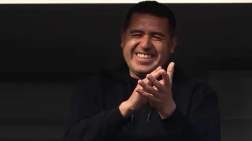 Riquelme quiere a Adonis Frías. 
