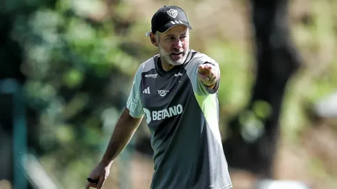 Los dos refuerzos que Milito quiere sacarle a Boca para Mineiro.
