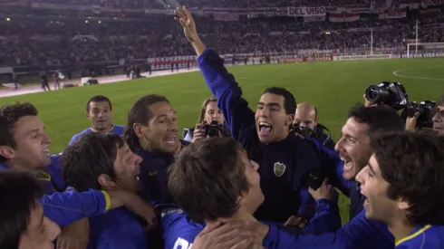 Tevez, Barijho y compañía enloquecidos en el Monumental.
