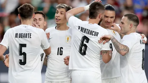 La historia del jugador que sonó para Boca en enero y heredó la camiseta de Cavani en Uruguay