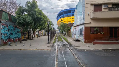 Descarriló el tren que pasa por detrás de La Bombonera.
