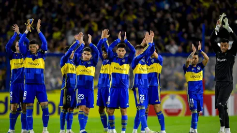 Cuatro jugadores de Boca, de pesca en su tiempo libre.
