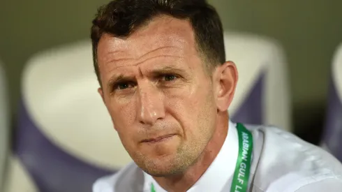 El Vasco vuelve a dirigir en Asia.
