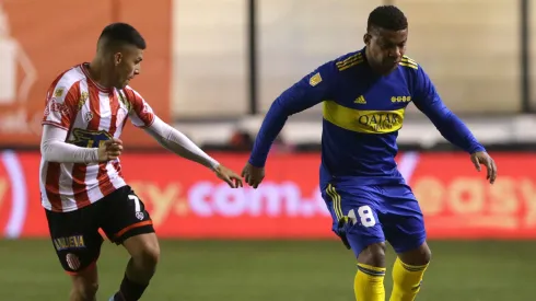 Boca recibe a Barracas Central en La Bombonera.
