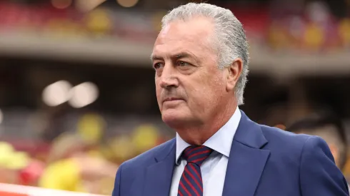 Alfaro dirige a la selección de Paraguay.
