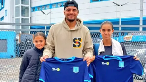 Sergio Romero visitó el Cilindro de Racing
