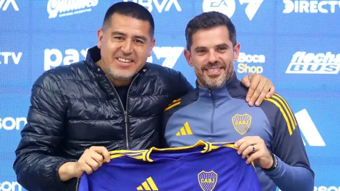 Riquelme y Gago quieren a Matías Rojas. 
