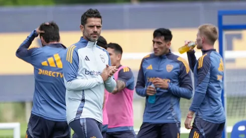 Los dos equipos que paró Gago en Ezeiza.
