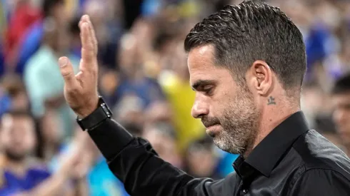 Los cambios que le criticaron a Fernando Gago. 
