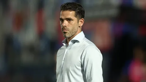 Fernando Gago no quedó convencido con Kevin Zenón. 
