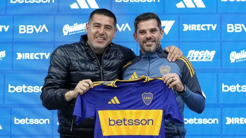 Fernando Gago tendrá una charla con Juan Román Riquelme en Boca. 
