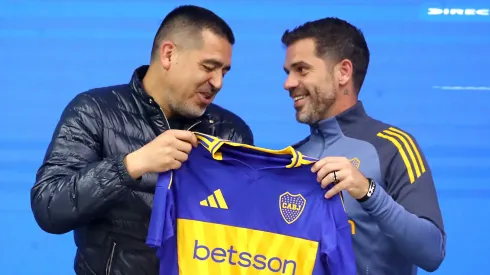 Fernando Gago ya habló con Riquelme para sumar jugadores de jerarquía. 
