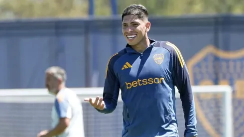 Ya se sabe qué camiseta usará Carlos Palacios en Boca. 
