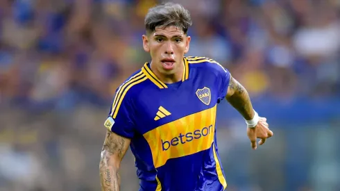 El chileno podría recibir una sanción de Gago, aunque viajaría a Rosario.
