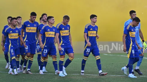 Es suplente en Boca y tiene chances de ser titular, en otra posición. 
