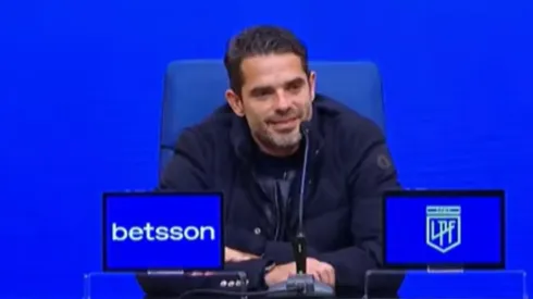 Gago se sorprendió con la intervención de una periodista.
