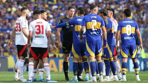 Se revelaron quiénes son los candidatos a dirigir el Superclásico.
