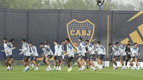 Nicolás Figal volvió a entrenar con el grupo
