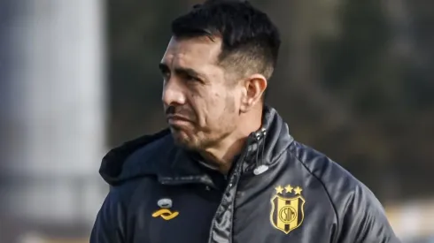 El Tano Gracián dirige en la Primera Nacional.
