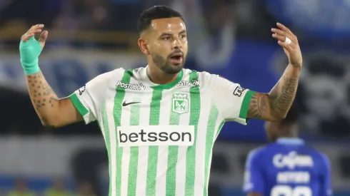 El mediocampista colombiano interesa en un equipo del fútbol argentino.
