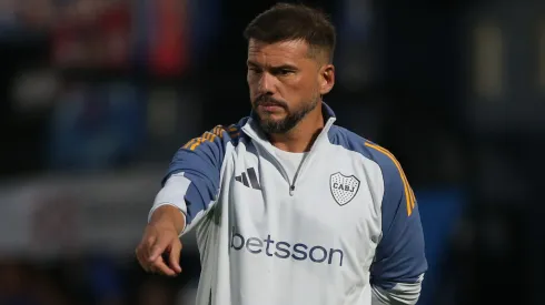 El entrenador dejó afuera de los citados a un jugador para cuidarlo del repudio de los hinchas de Boca.
