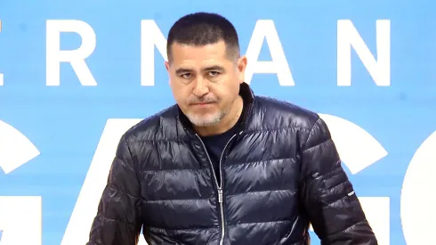 Riquelme tiene en carpeta a otro volante central en Boca. 
