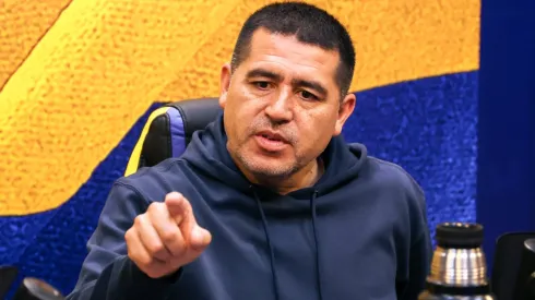 Riquelme empieza la limpieza en Boca. 

