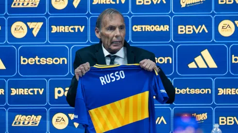 Russo tiene dos bajas para su primera semana de trabajo.
