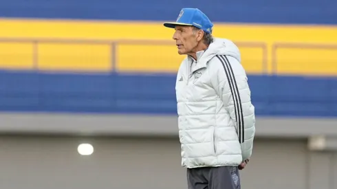 Russo define su once a la espera de Paredes.
