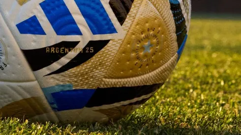 Argentum 25, la pelota para el Torneo Clausura.
