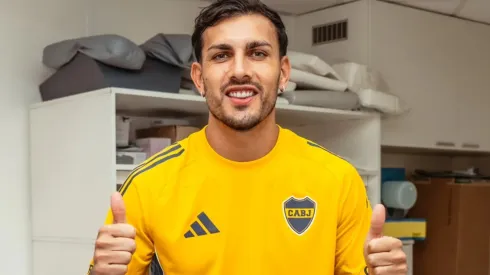 Cavani saludó a Paredes por su vuelta a Boca: "Nos vemos pronto"