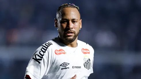 Neymar podría compartir plantel con un exBoca.
