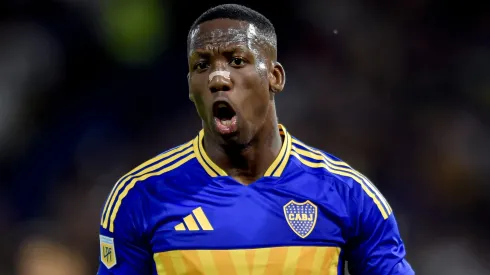 El lateral tuvo un gesto en redes que encendió rumores de una salida de Boca.
