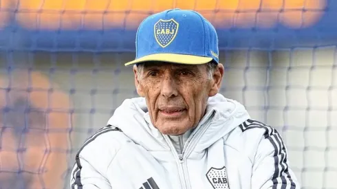 Miguel Russo, preocupado por el entrenamiento de Boca. 

