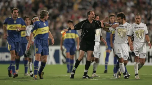 Enfrentó a Boca hace años y lanzó una fuerte acusación.
