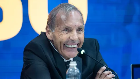 Miguel Russo, nuevamente presente en los entrenamientos de Boca. 
