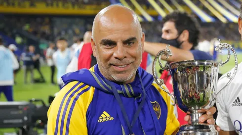 Serna reapareció de manera inesperada en el Predio de Boca. 
