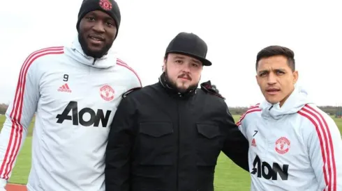 John Bradley en el entrenamiento de Manchester United
